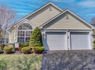20 Winding River Rd, Lakewood, NJ 08701