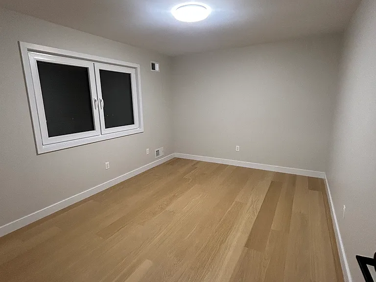 33 Gower St #2 — Photo 13