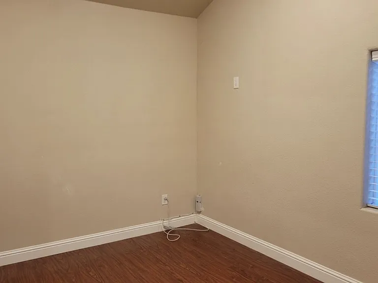 100 La Crosse Dr #2 — Photo 11