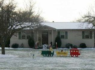 1196 Freeport Rd, Kittanning, PA 16201