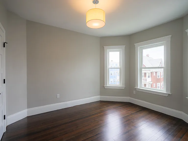 101 Draper St #1 — Photo 10