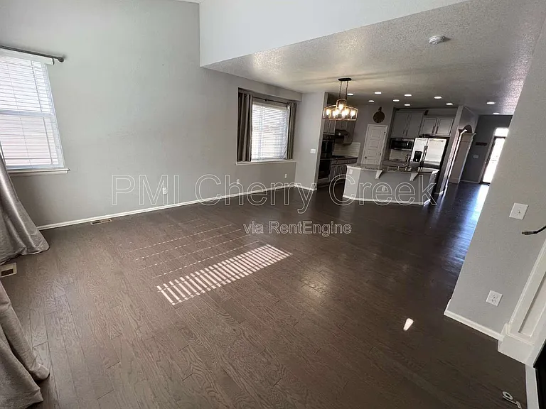 22472 E Union Cir — Photo 22