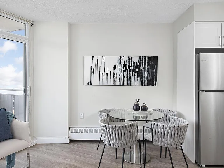 2050 Keele St — Photo 29