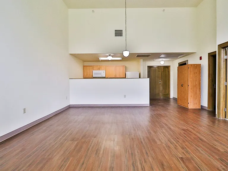 East High Apartments — Photo 141