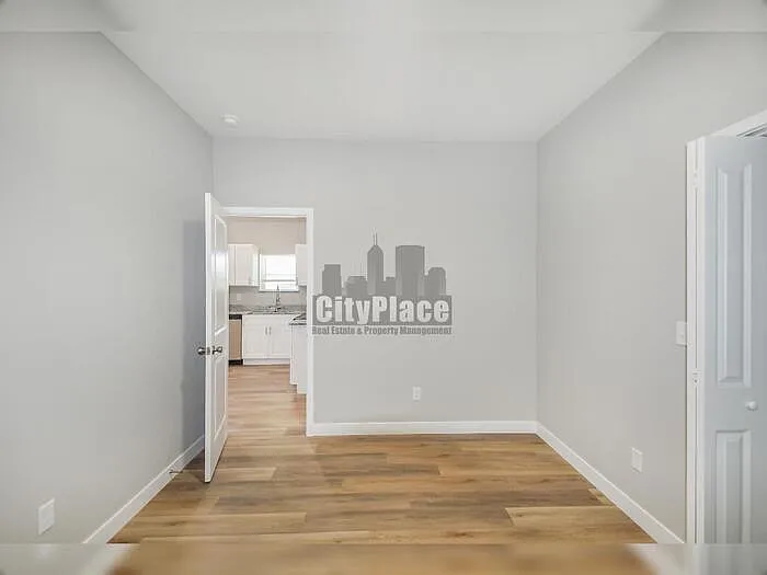 1722 Ingram St #B — Photo 13