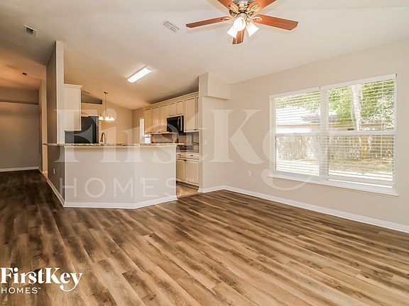 5th image of 1844 Doe Lake Ct