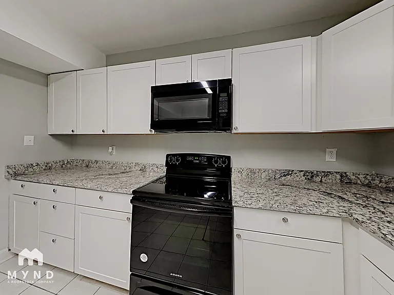 7316 Woodstream Dr — Photo 3