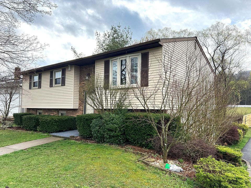 1st image of 915 Cumberland St