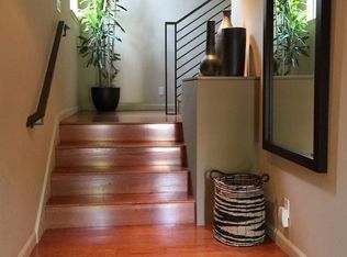 404 Hiller Dr, Oakland, CA