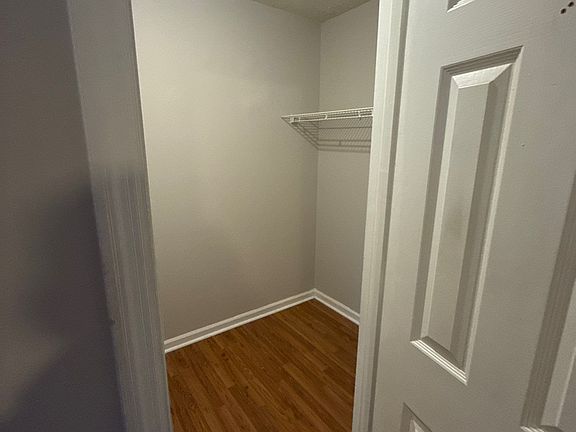 4th image of 1667 Cedar Bluff Way #1