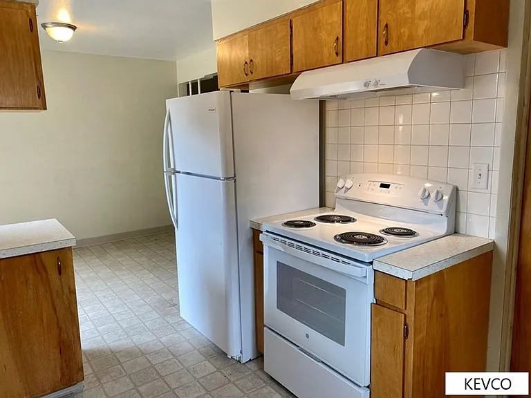 1044 Montview Rd — Photo 8