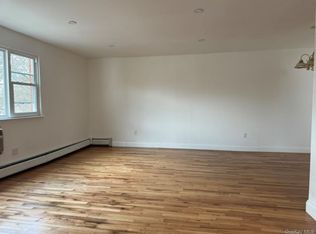 20663 45th Dr, Flushing, NY 11361