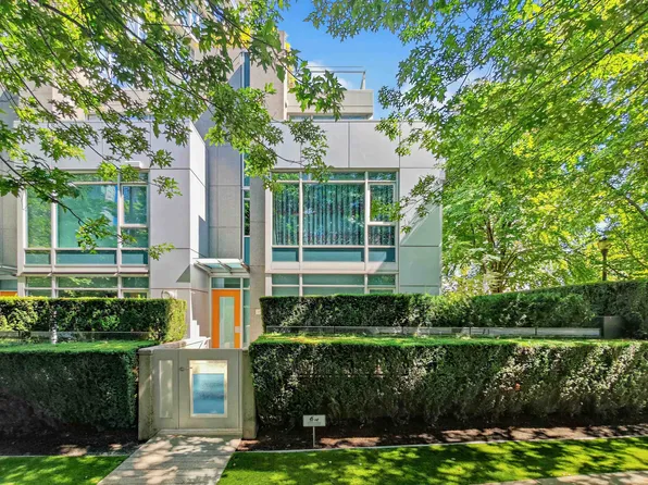 1211 Cordova St W, Vancouver, BC V6C 3P9