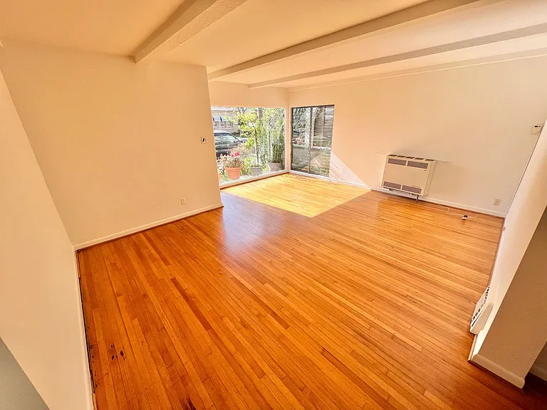 227 Granada Ave — Photo 10