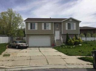 2037 W 1520 N, Clinton, UT 84015