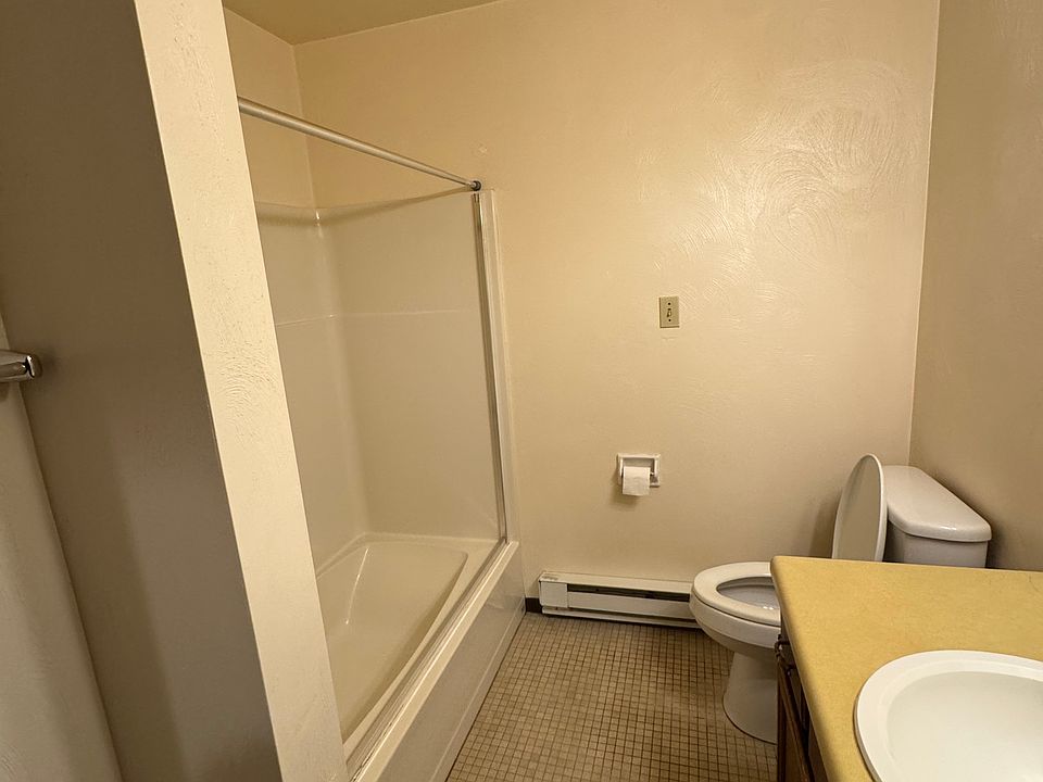 1st image of 803 Weaver St APT 13