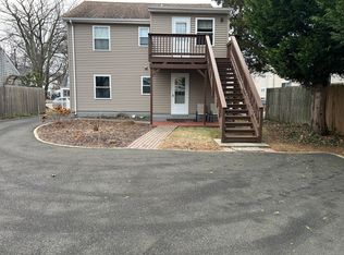 23 Mariners Ln, Stamford, CT 06902