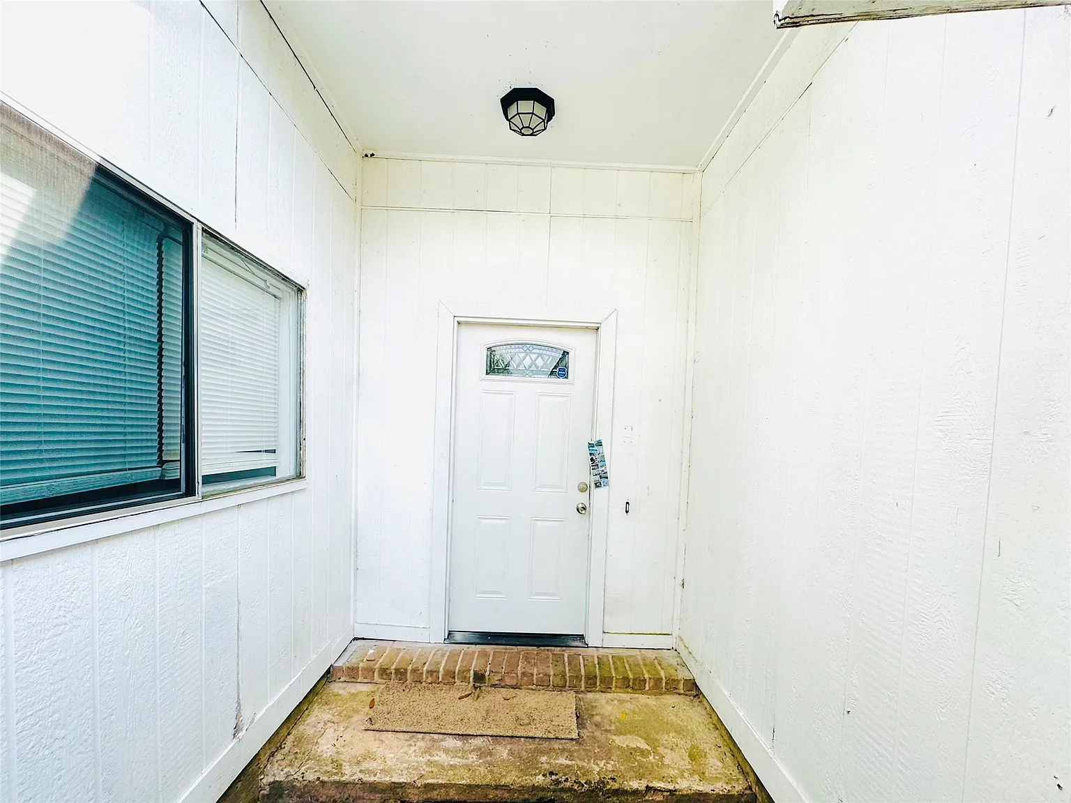 3 bed, 2.0 bath, 1837 sqft, $1,900 — Photo 4