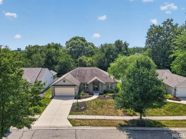 918 Falcon Creek Pkwy, Fort Wayne, IN 46845
