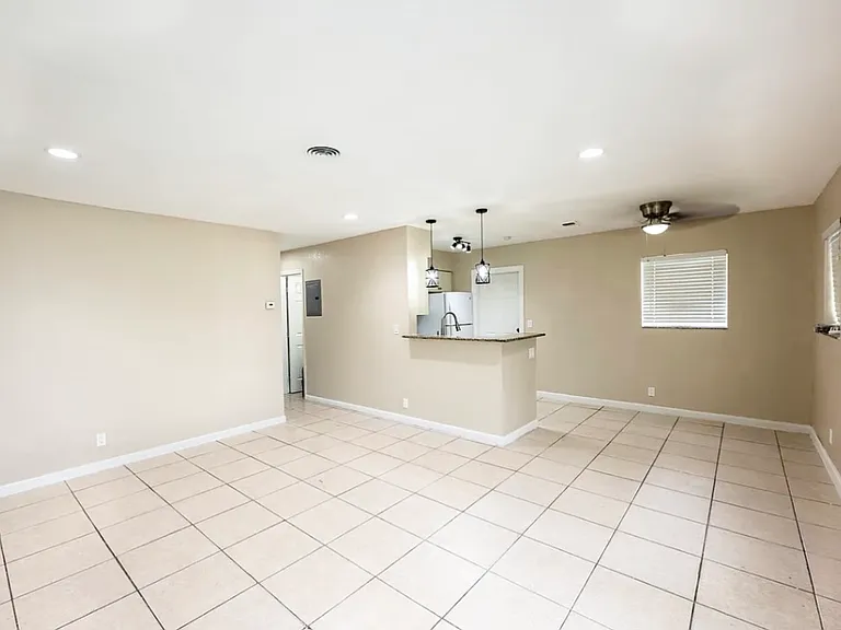 131 NW 57th St #131 — Photo 3