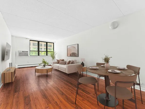 301 Cathedral Pkwy #2L, New York, NY 10026