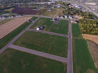 1506 Quartzite Cir, Marshall, MN 56258