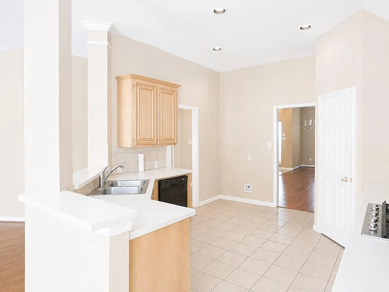 22422 Cascade Springs Dr — Photo 6