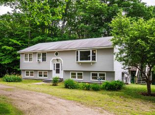 7302 Currier Rd, Loudon, NH 03307