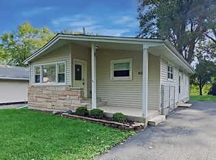 4091 N Washington St, Westmont, IL 60559