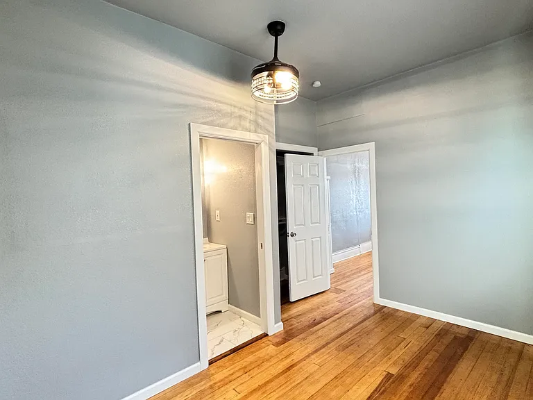 1509 E Yandell Dr #A — Photo 12