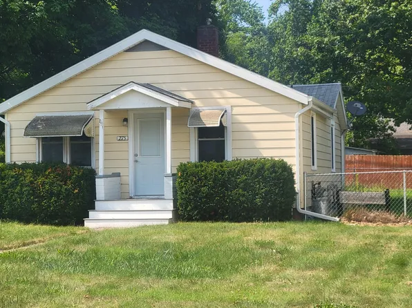 275 E Read St, Marcellus, MI 49067