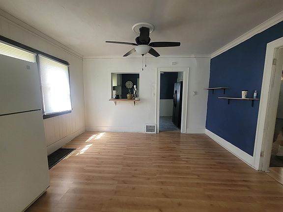 3rd image of 2319 Andrews St