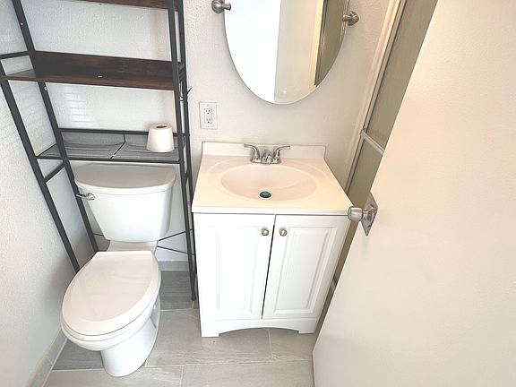 3rd image of 2306 Garfield Ave SE #0B-1Ba-320Sqft