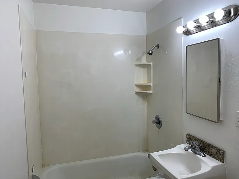 1819 Addison St #1 — Photo 19