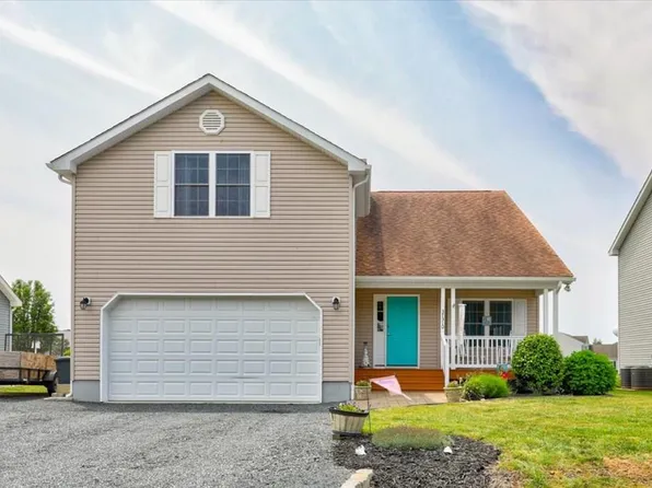 37310 Doubloon Dr, Greenbackville, VA 23356