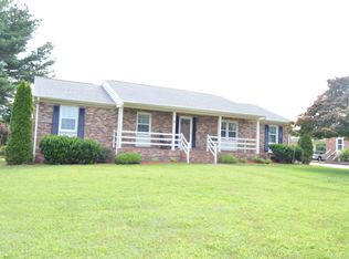 7484 Lexington Dr, Mechanicsville, VA 23111