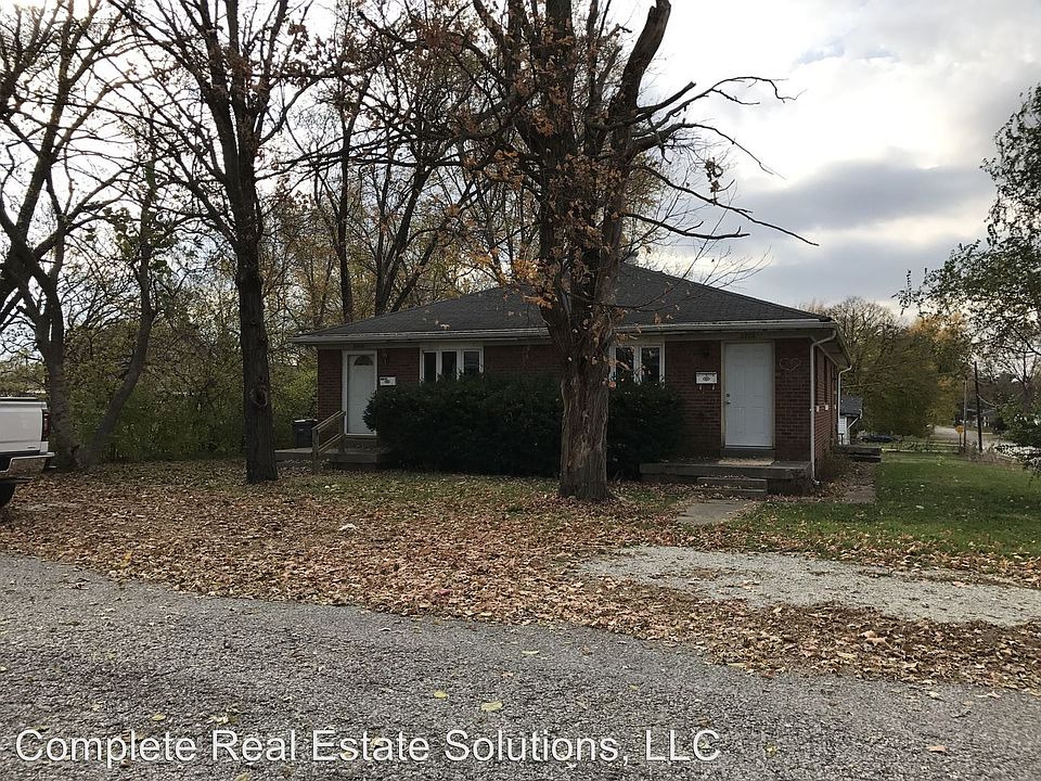 1st image of 2702 S Illinois St