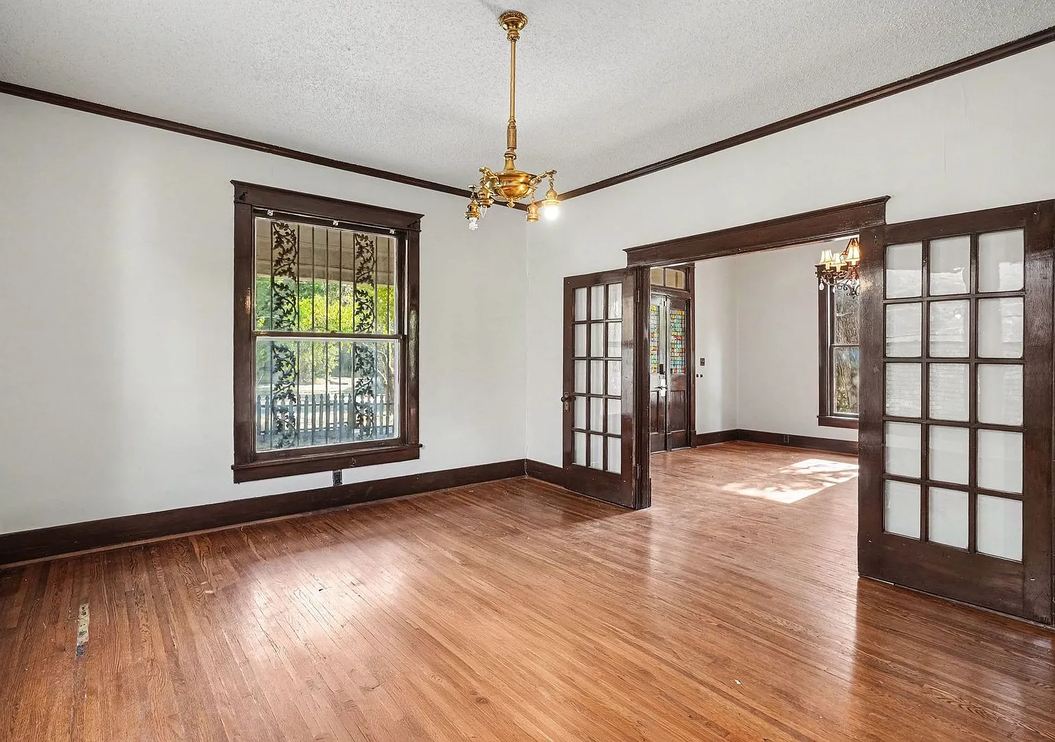 Historic 1920 Four Square in Prime East Nashville Location — Photo 4
