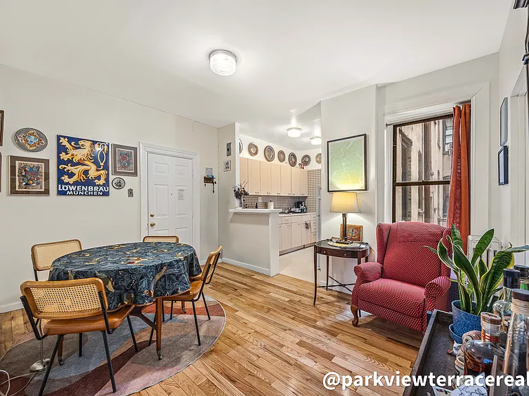 156 S 1st St #1 — Photo 11