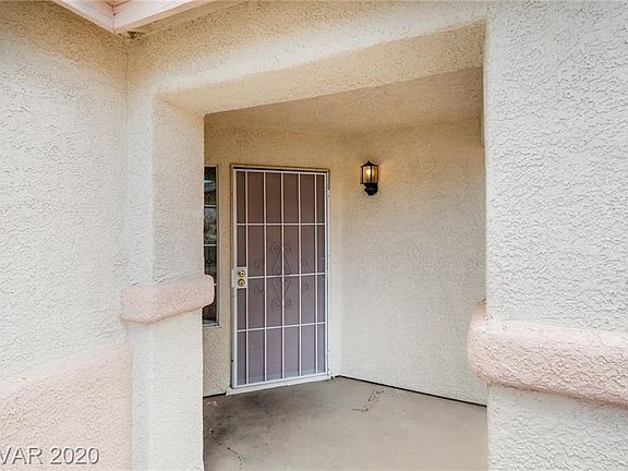 3rd image of 5209 Paola Ct
