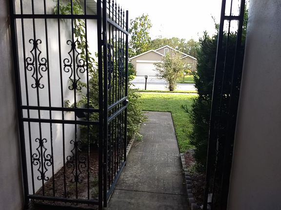 2nd image of 1141 Covington St