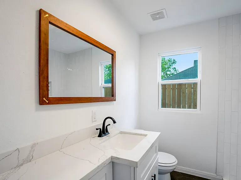 4206 Gano St — Photo 9