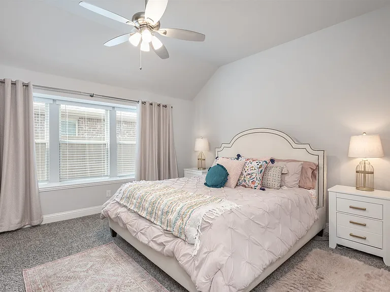 204 Garden Grove Dr — Photo 15