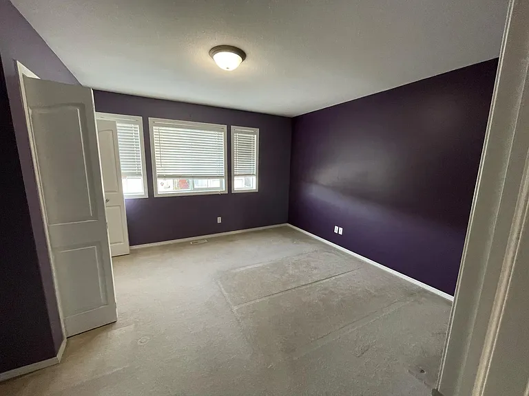 79 Bridlecrest Rd SW — Photo 3