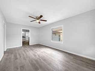 9526 Rhode Island St, Houston, TX 77029