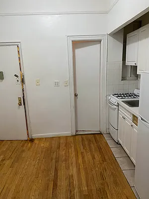 Rented by Sandra Greer Real Estate | media 12