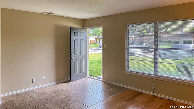 4535 Lyceum Dr — Photo 3