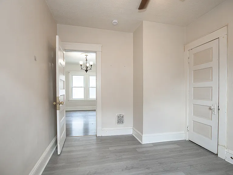 1545 Coutant Ave — Photo 17