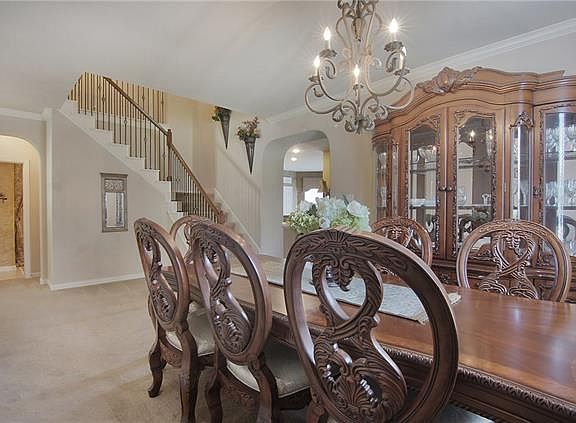 2nd image of 3401 Meridian Dr