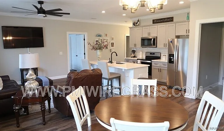174 Sandy Hills Ct — Photo 15